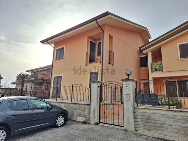 casa indipendente in vendita ad Isola del Liri