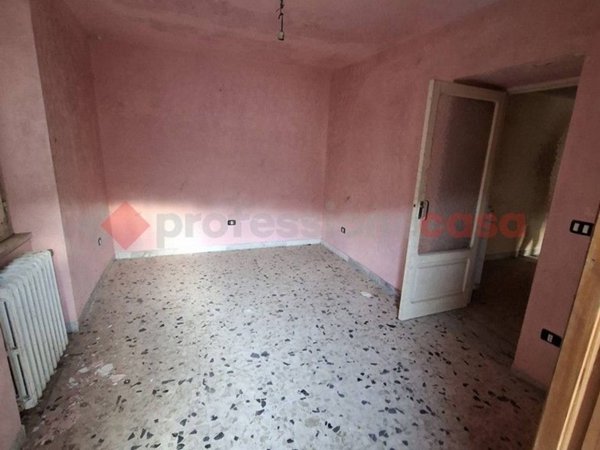 casa indipendente in vendita ad Isola del Liri