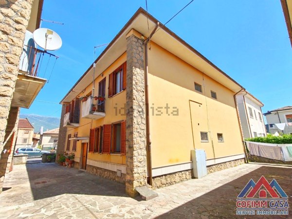 appartamento in vendita ad Isola del Liri in zona San Domenico