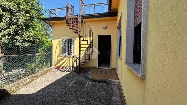 casa indipendente in vendita ad Isola del Liri