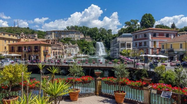 appartamento in vendita ad Isola del Liri