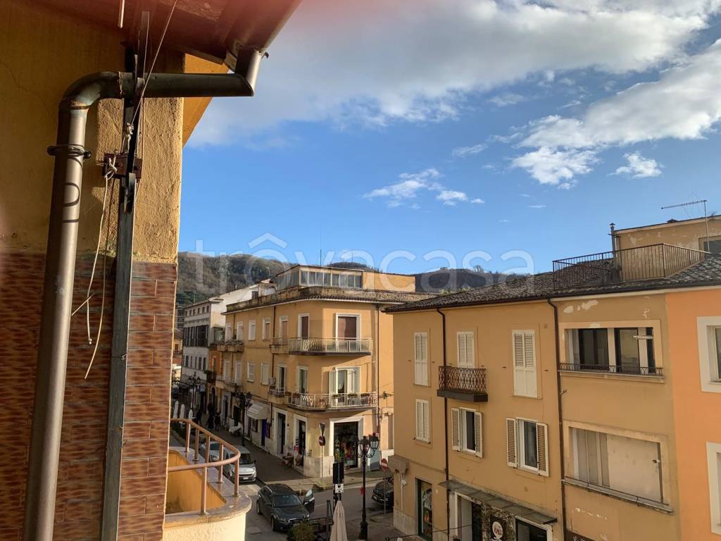 appartamento in vendita ad Isola del Liri