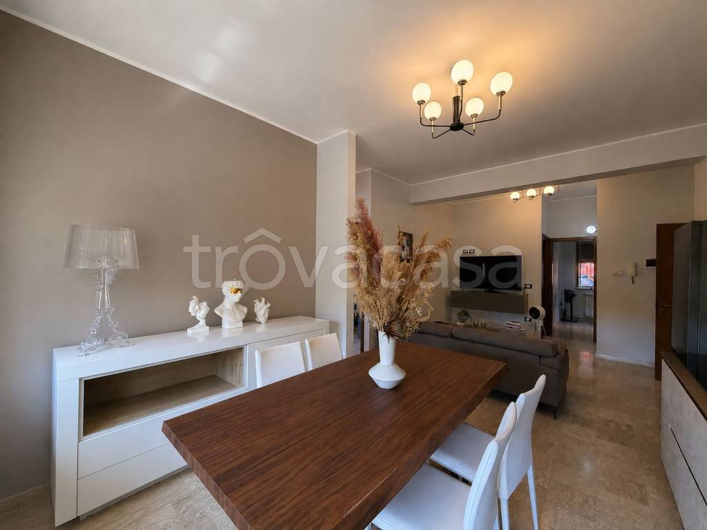 casa indipendente in vendita ad Isola del Liri in zona San Domenico