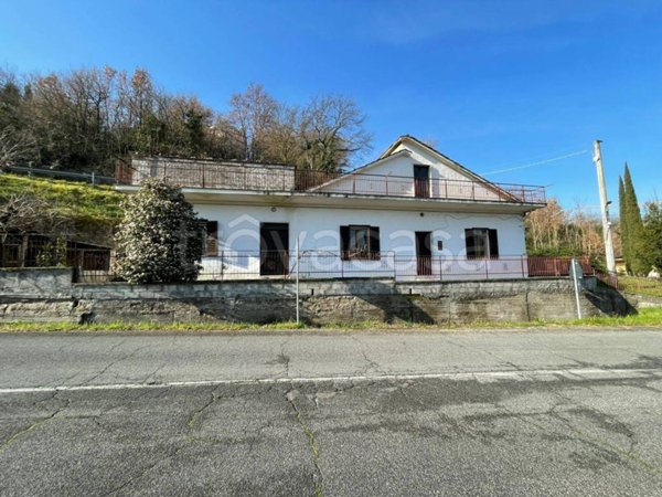 casa indipendente in vendita ad Isola del Liri in zona Capitino