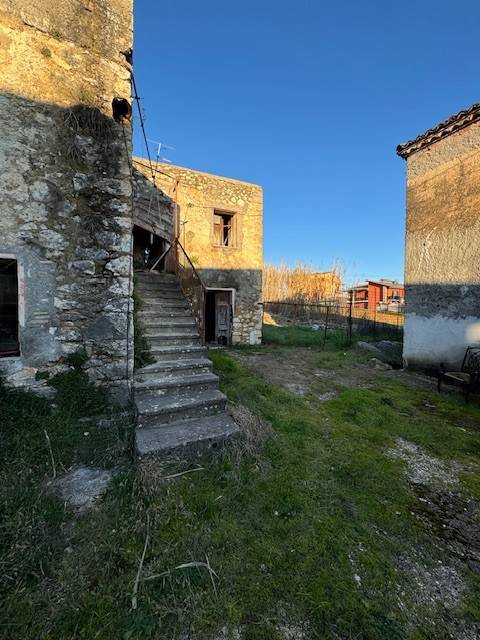 casa indipendente in vendita a Monte San Giovanni Campano