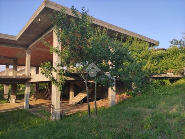 casa indipendente in vendita a Monte San Giovanni Campano