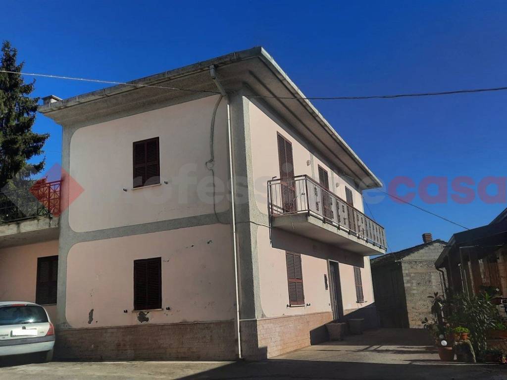 casa indipendente in vendita a Monte San Giovanni Campano