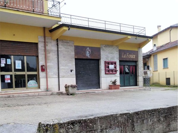 locale commerciale in vendita a Monte San Giovanni Campano in zona Anitrella