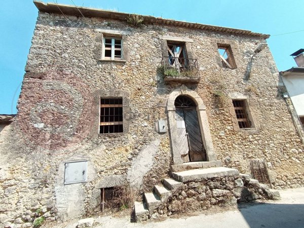 casa indipendente in vendita a Monte San Giovanni Campano in zona Chiaiamari