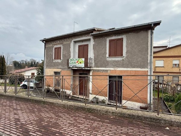 casa indipendente in vendita a Monte San Giovanni Campano in zona Porrino
