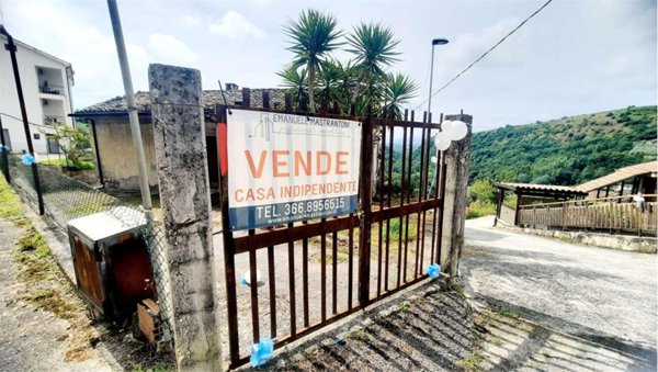 casa indipendente in vendita a Monte San Giovanni Campano