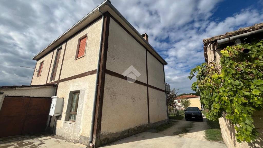 casa indipendente in vendita a Monte San Giovanni Campano in zona La Lucca