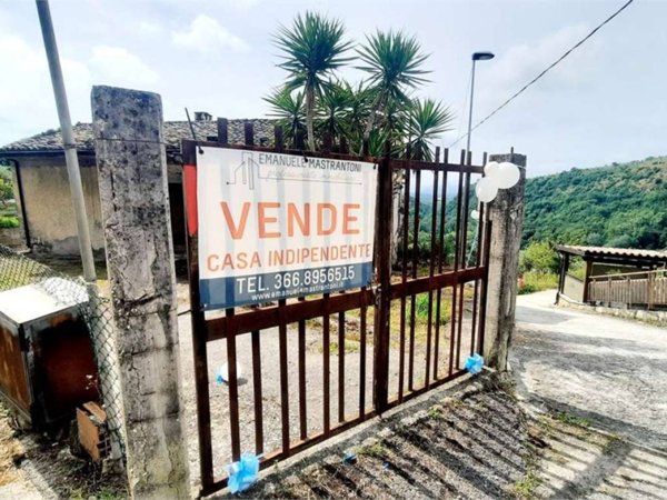 casa indipendente in vendita a Monte San Giovanni Campano in zona Anitrella