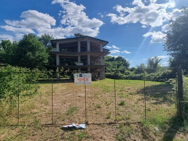 casa indipendente in vendita a Monte San Giovanni Campano
