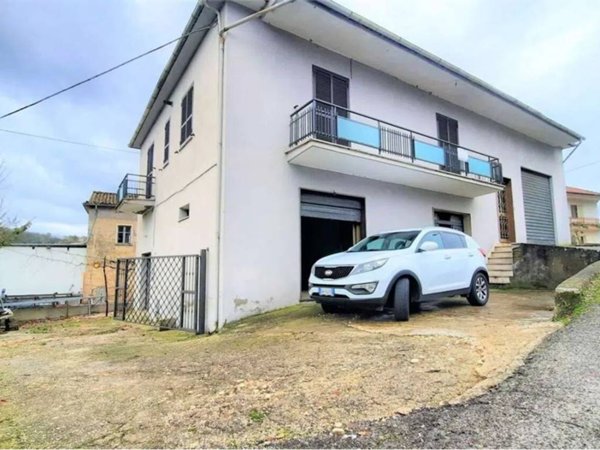 casa indipendente in vendita a Monte San Giovanni Campano