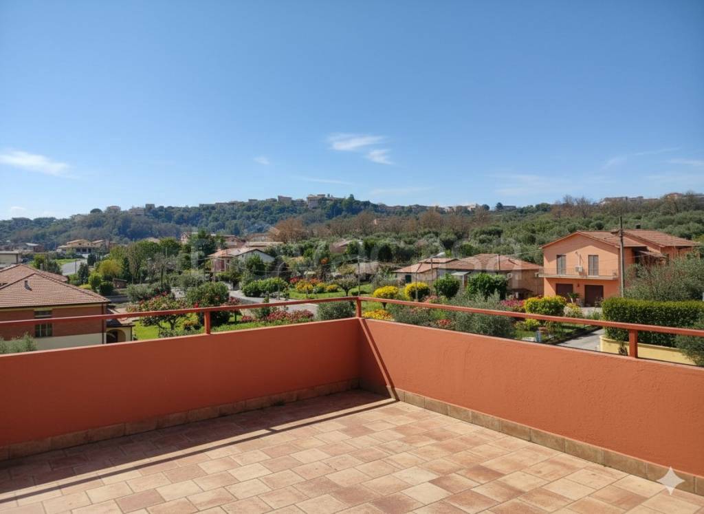 appartamento in vendita a Monte San Giovanni Campano in zona Colli