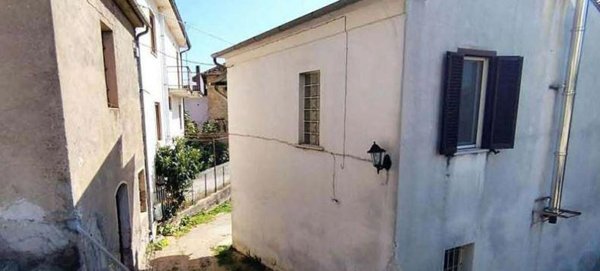 casa indipendente in vendita a Monte San Giovanni Campano