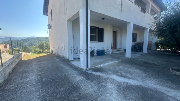 casa indipendente in vendita a Monte San Giovanni Campano