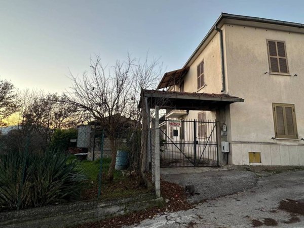 casa indipendente in vendita a Monte San Giovanni Campano in zona Anitrella