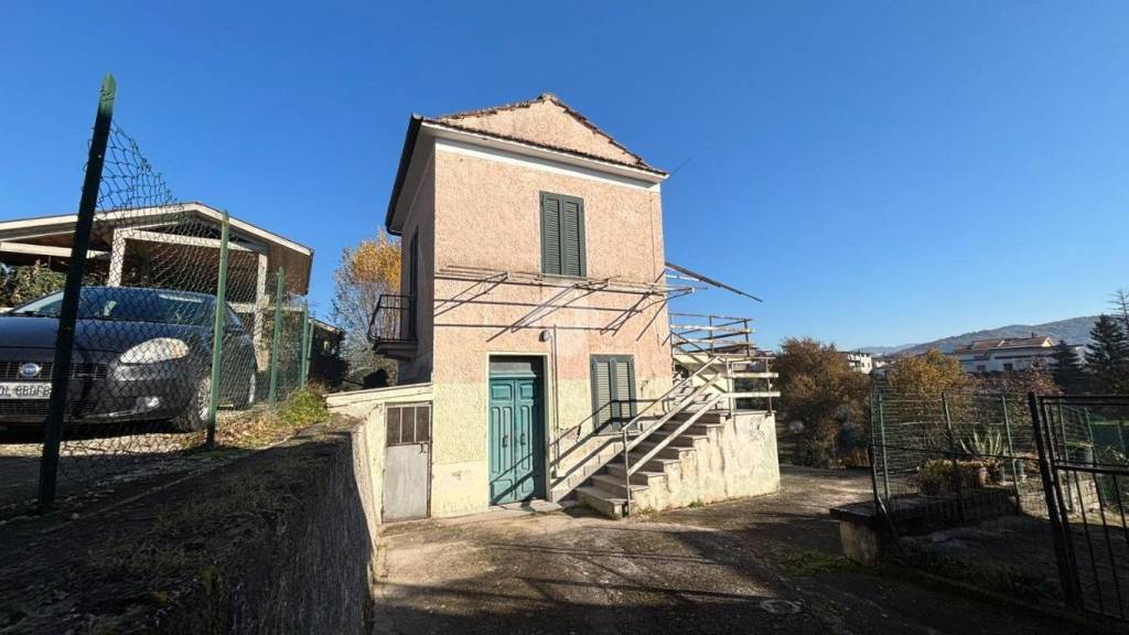 casa indipendente in vendita a Monte San Giovanni Campano in zona Anitrella