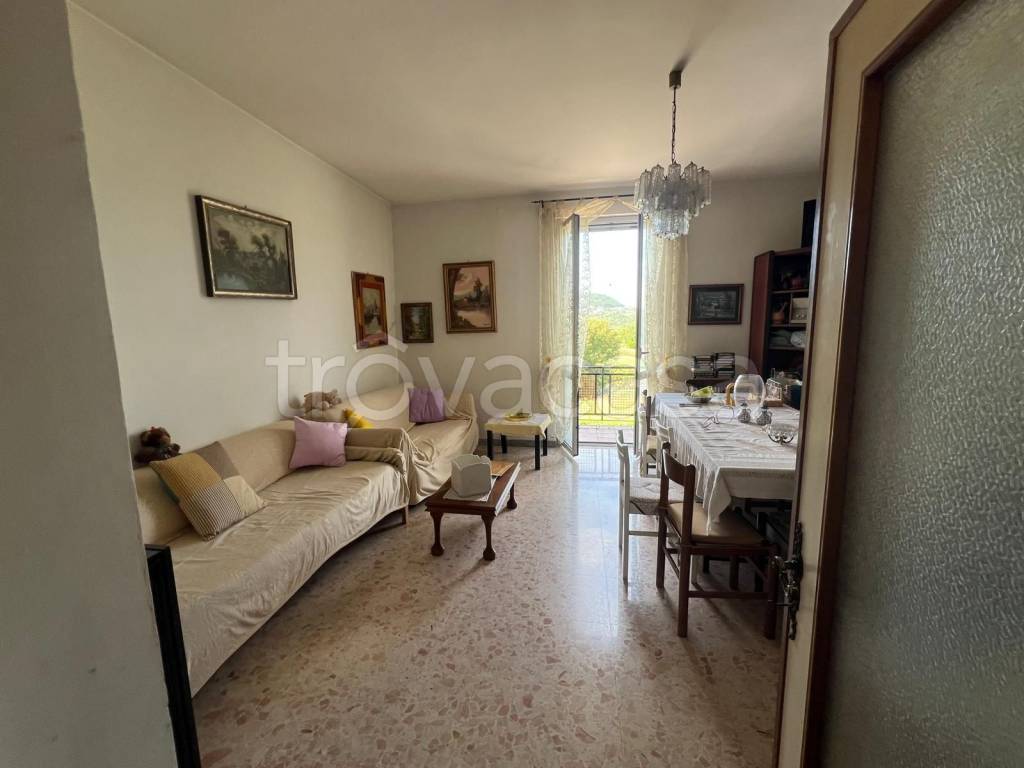 casa indipendente in vendita a Monte San Giovanni Campano