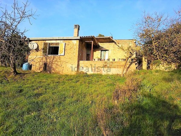 casa indipendente in vendita a Monte San Giovanni Campano