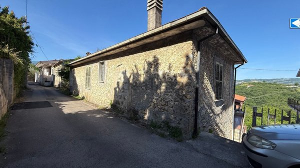 casa indipendente in vendita a Monte San Giovanni Campano in zona Chiaiamari