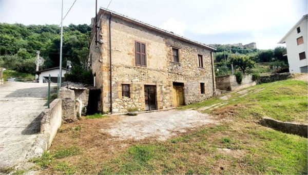casa indipendente in vendita a Monte San Giovanni Campano