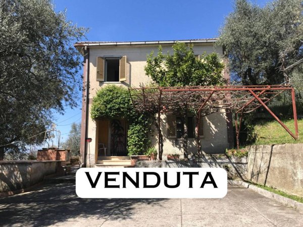 casa indipendente in vendita a Monte San Giovanni Campano