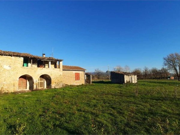 casa indipendente in vendita a Monte San Giovanni Campano in zona Colli