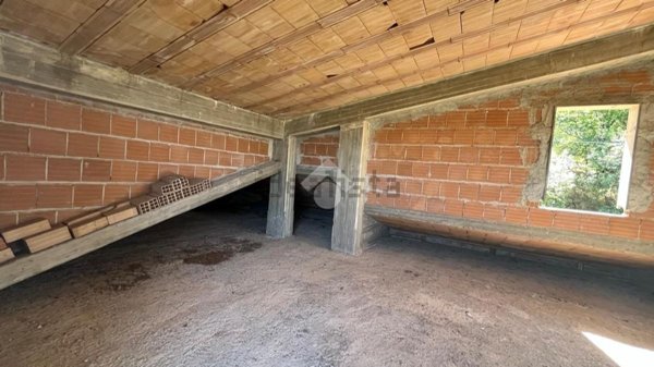 esavano in vendita a Monte San Giovanni Campano