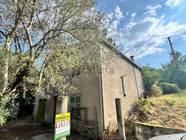 casa indipendente in vendita a Monte San Giovanni Campano