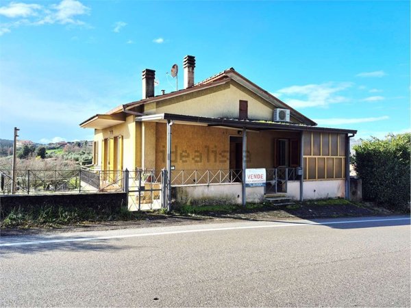 casa indipendente in vendita a Monte San Giovanni Campano