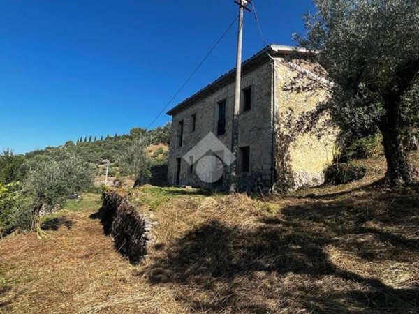 casa indipendente in vendita a Monte San Giovanni Campano