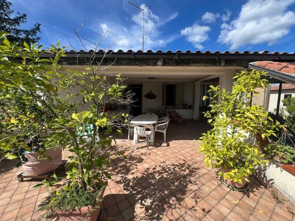 casa indipendente in vendita a Monte San Giovanni Campano in zona Porrino