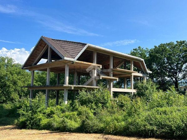 casale in vendita a Monte San Giovanni Campano