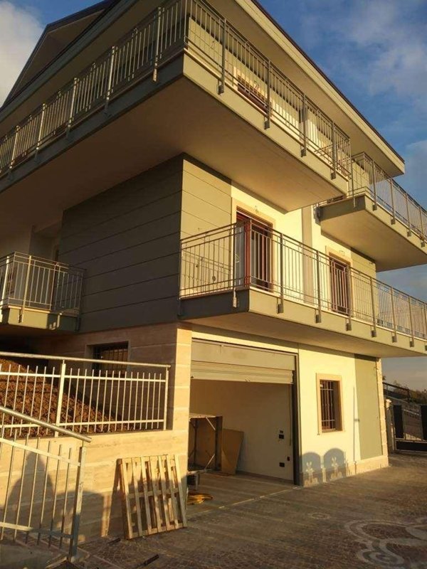 casa indipendente in vendita a Monte San Giovanni Campano
