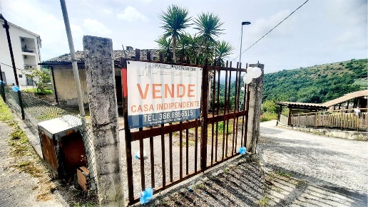 casa indipendente in vendita a Monte San Giovanni Campano