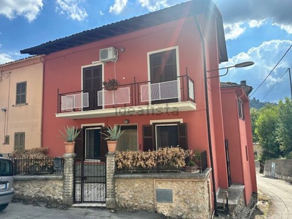 casa semindipendente in vendita a Monte San Giovanni Campano