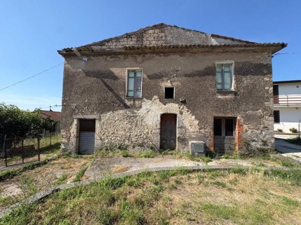 casa indipendente in vendita a Monte San Giovanni Campano in zona Chiaiamari