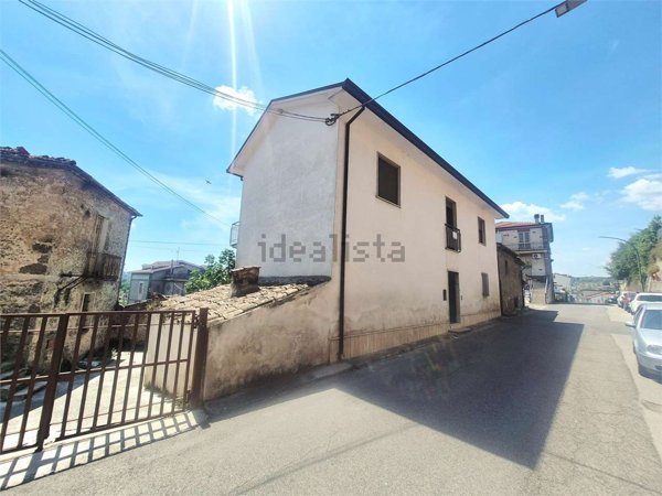 casa indipendente in vendita a Monte San Giovanni Campano in zona Chiaiamari