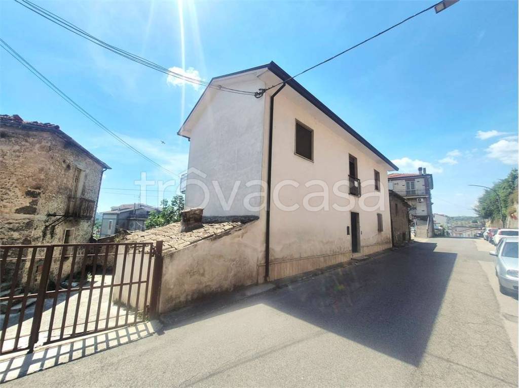 casa indipendente in vendita a Monte San Giovanni Campano in zona Chiaiamari