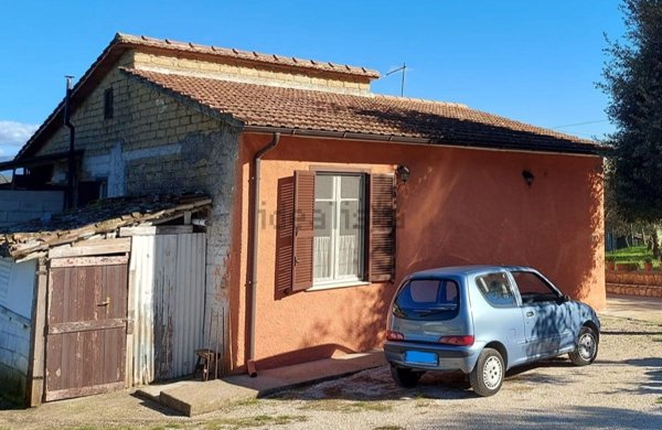 casa indipendente in vendita a Morolo
