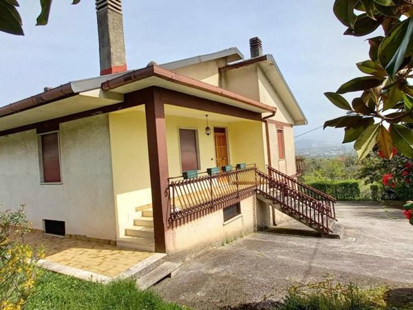 casa indipendente in vendita a Morolo