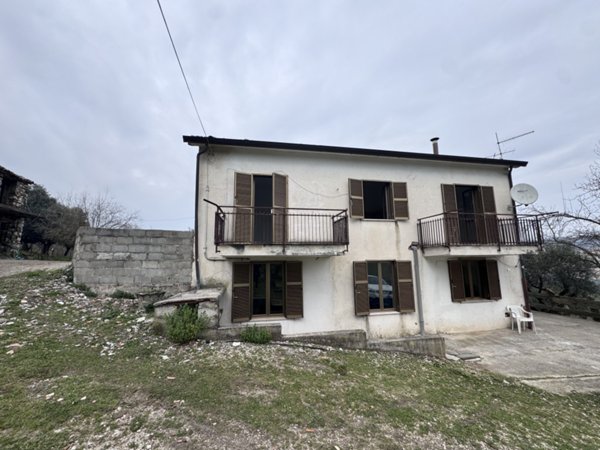 casa indipendente in vendita a Morolo