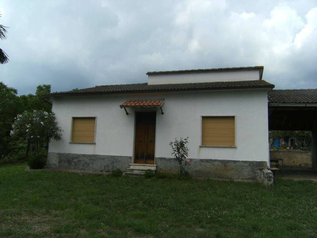 appartamento in vendita a Paliano in zona Terrignano