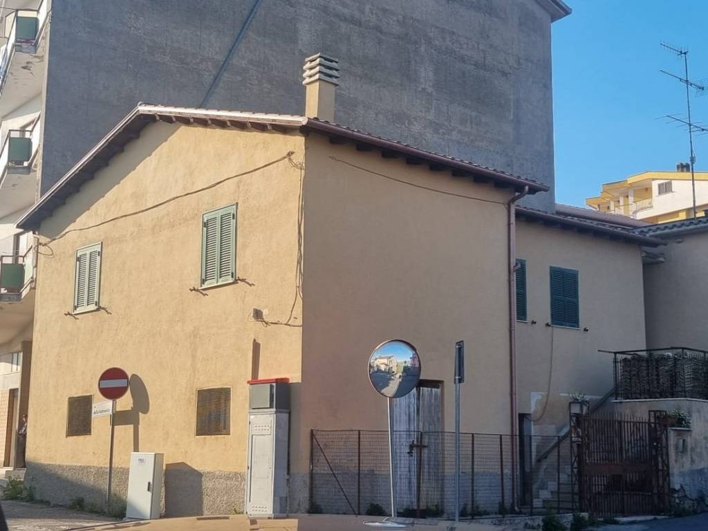 casa indipendente in vendita a Paliano