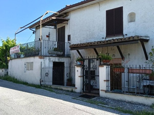 casa indipendente in vendita a Paliano