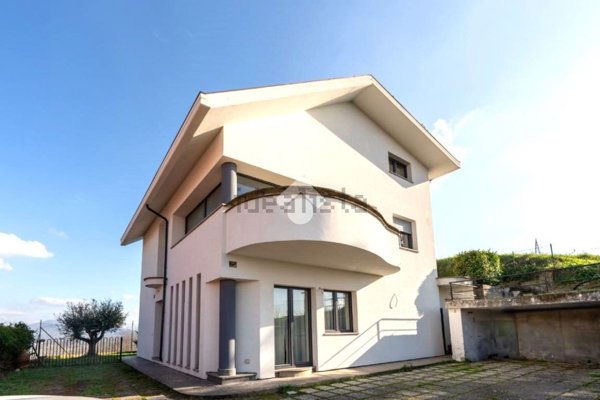 casa indipendente in vendita a Paliano