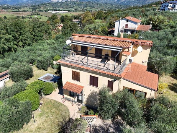 villa in vendita a Paliano